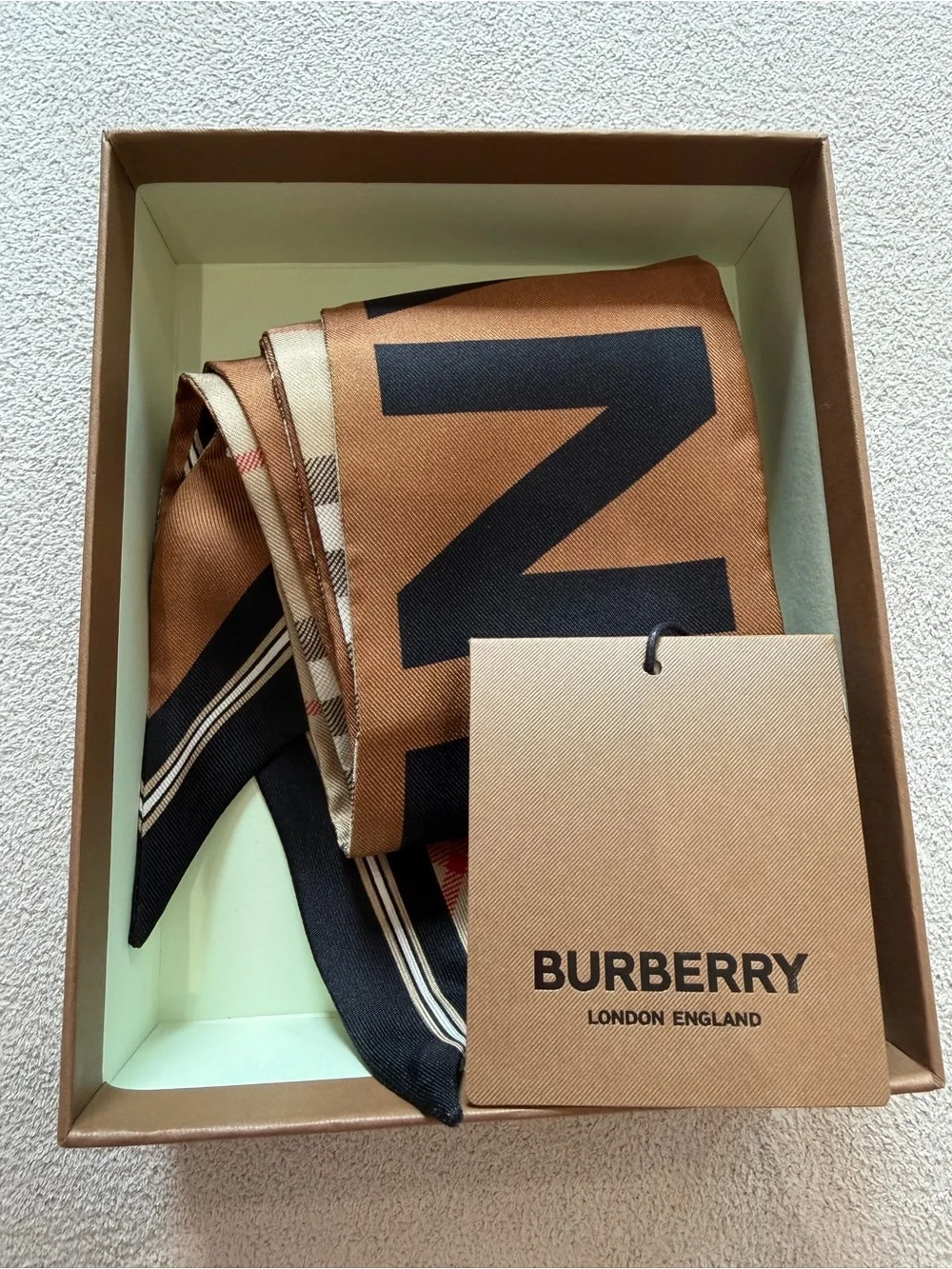 Burberry vintage check skinny scarf